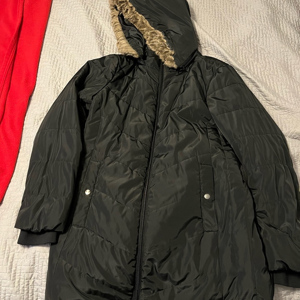 Saint John’s Bay women’s puffer jacket, size L